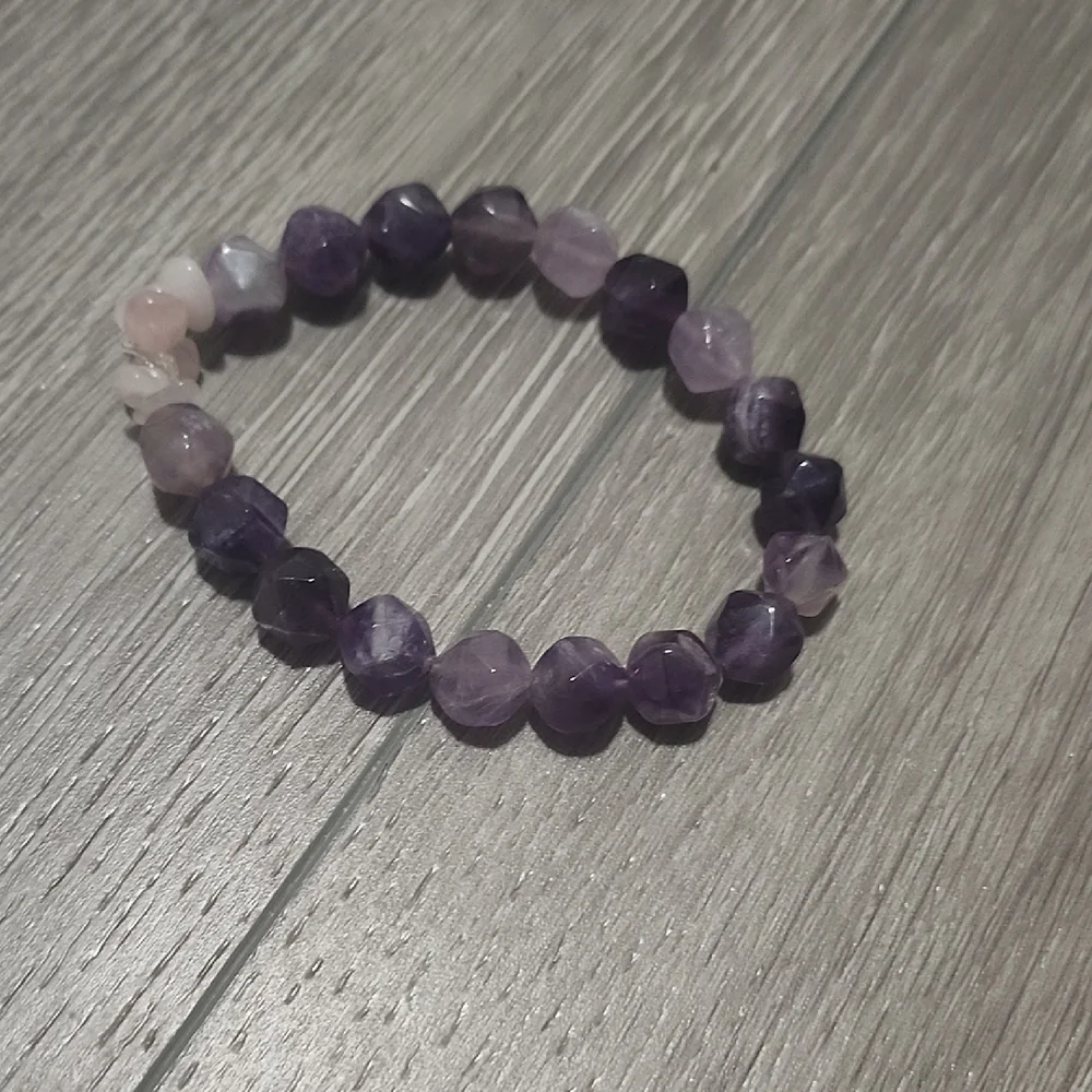 Handcrafted Sacred Heart Bracelet - Picture 3 of 6
